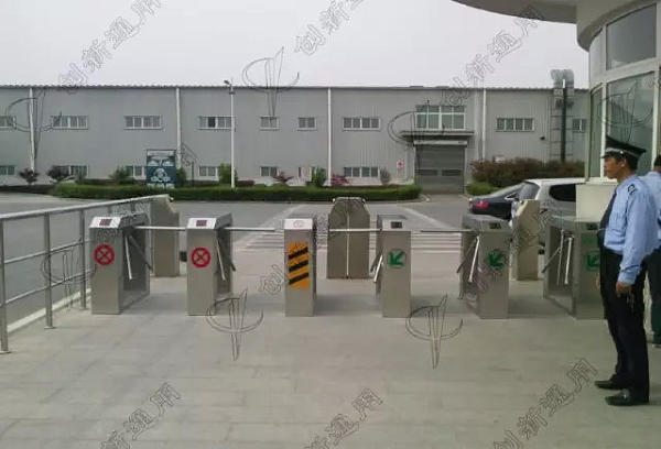 工廠通道閘門禁系統
